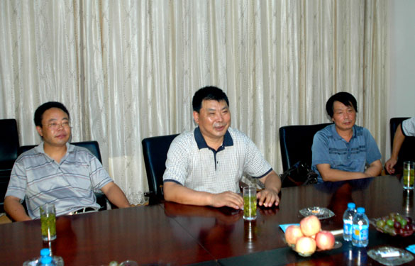 江蘇省質(zhì)監(jiān)局質(zhì)量處副處長祁寧清一行來上上集團考察