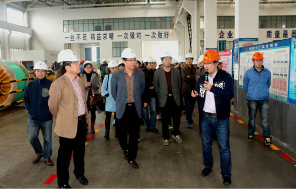 2015年11月21日，市光華高中黨員、教師來上上電纜參觀