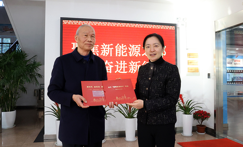 常州市市長(zhǎng)盛蕾一行來上上電纜走訪